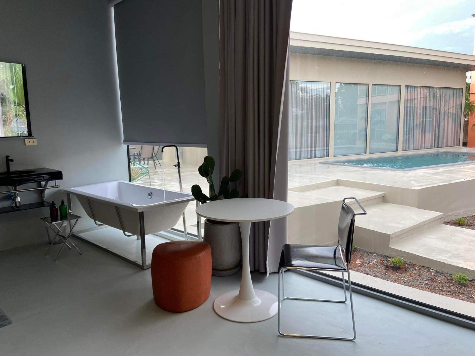 Alley51 Hotel Surat Thani Exterior photo